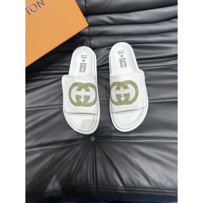 G*u*i slippers